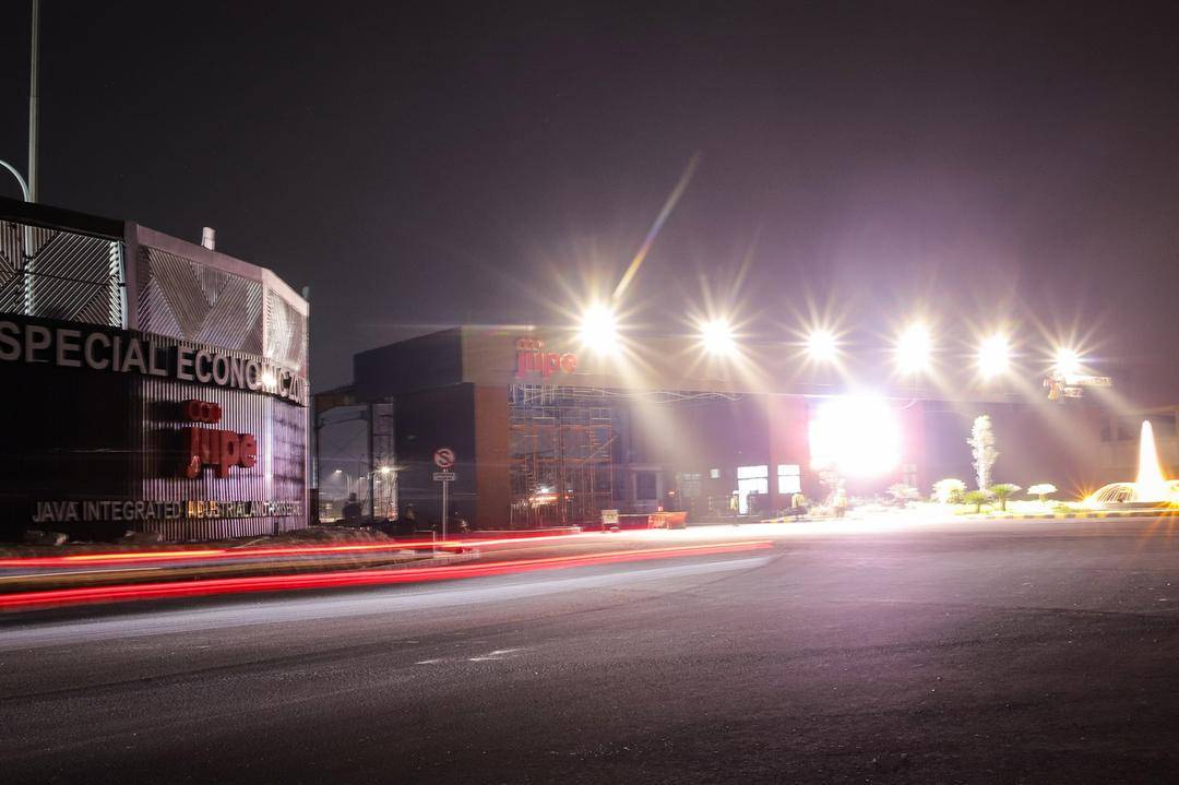 Penanganan kebakaran di smelter PTFI Gresik.