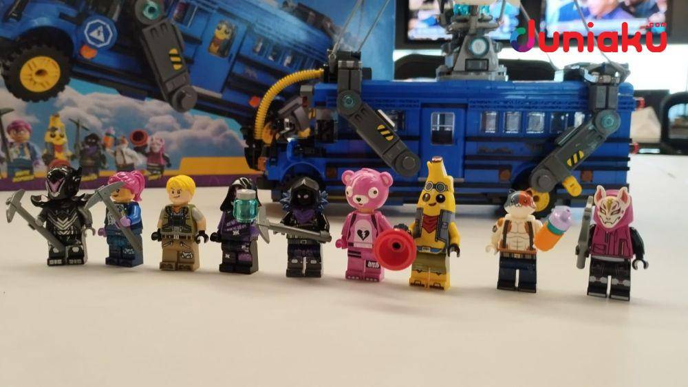 Foto LEGO® Fortnite Battle Bus, diambil oleh Fahrul Razi Uni Nurullah. (Dok. LEGO® , Duniaku.com/Fahrul Razi Uni Nurullah)