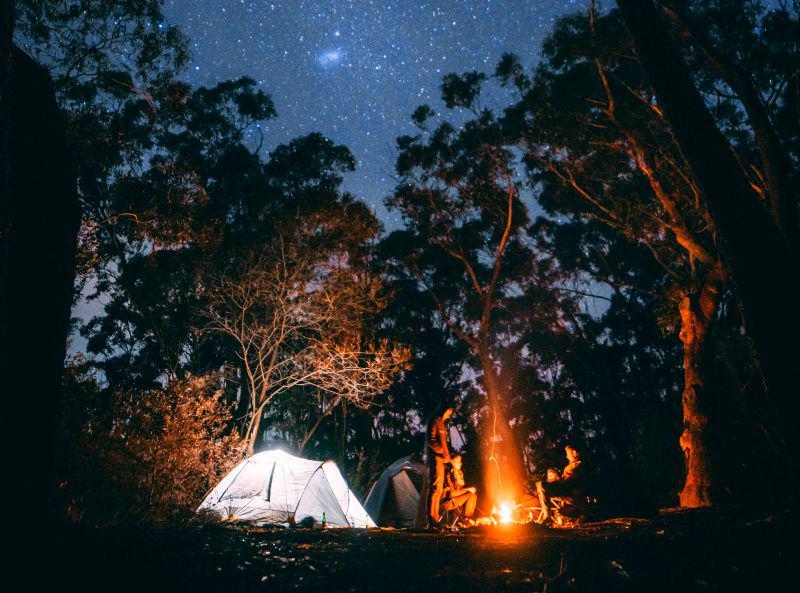 5 Tips Mendaki Gunung di Malam Hari supaya Tetap Aman