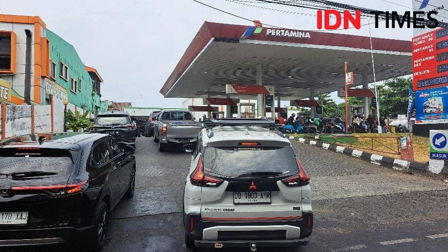 Pertalite dan Solar Kosong di Sejumlah SPBU Makassar