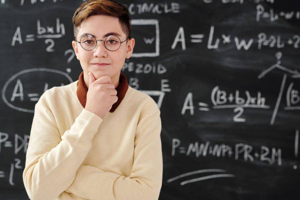 ilustrasi pelajaran matematika (pexels.com/Max Fischer)