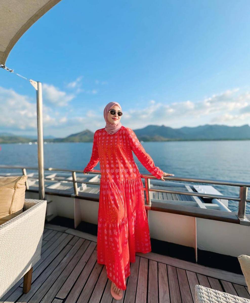 Potret Syahnaz Sadiqah di birthday trip Marlene Hariman (instagram.com/syahnazs)