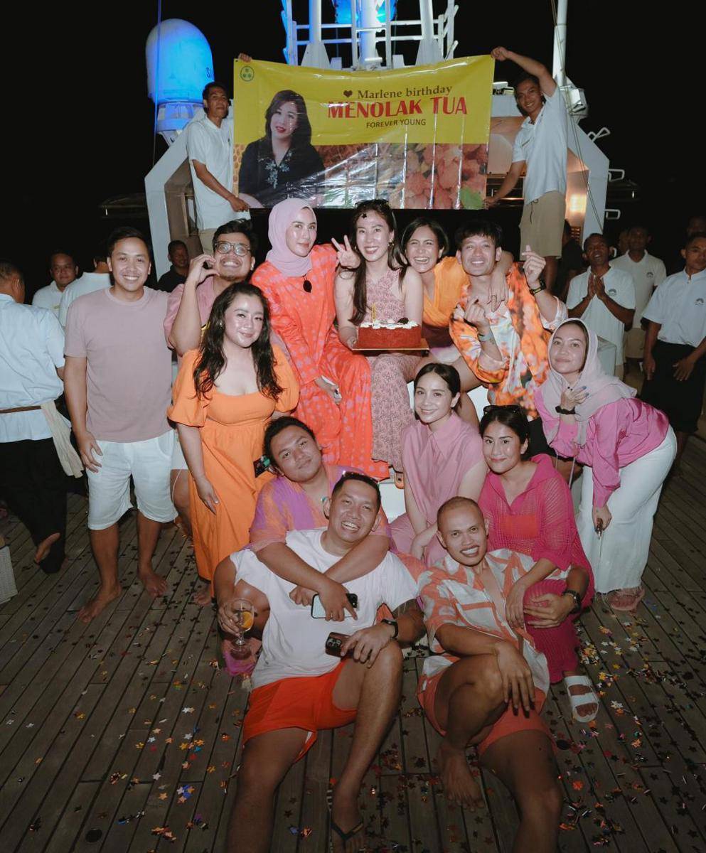 Potret Syahnaz Sadiqah di birthday trip Marlene Hariman (instagram.com/syahnazs)