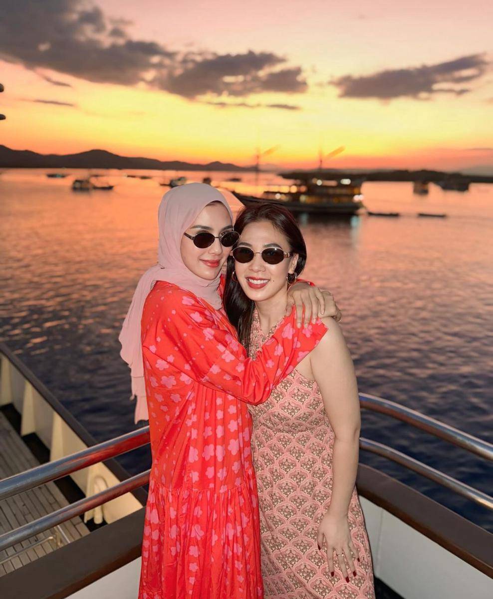Potret Syahnaz Sadiqah di birthday trip Marlene Hariman (instagram.com/syahnazs)