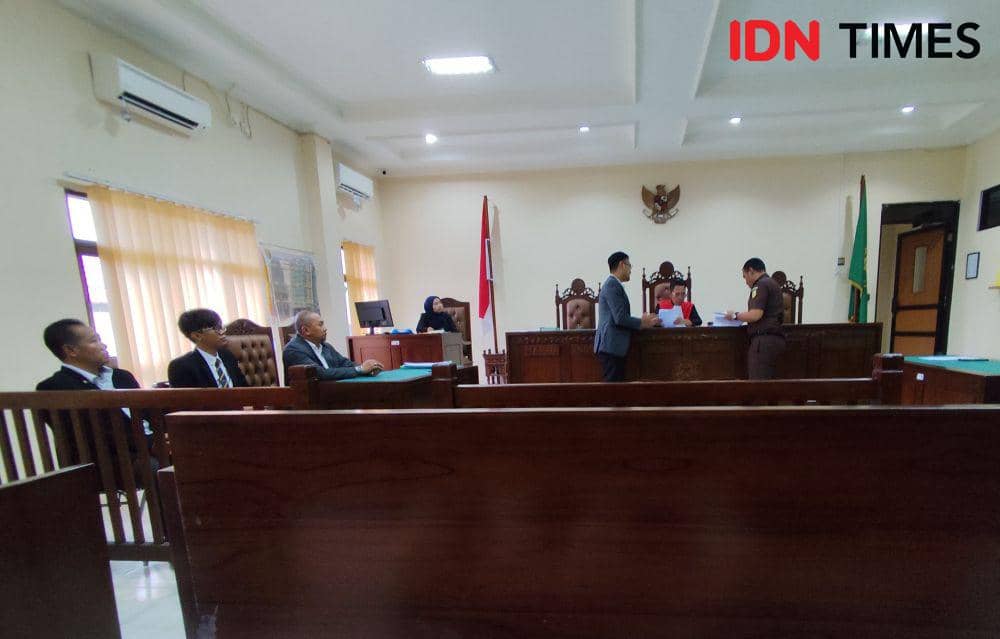 Sidang perdana pra peradilan ditunda. (IDN Times/Erik Alfian)