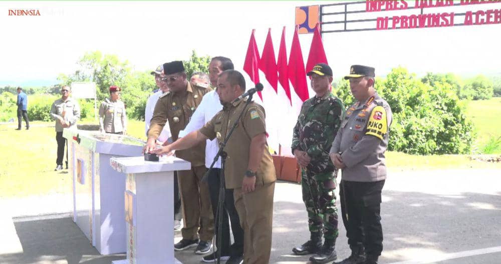 Presiden Joko Widodo, saat meresmikan Inpres Jalan Daerah di Aceh. (Dokumentasi tangkap layar video)
