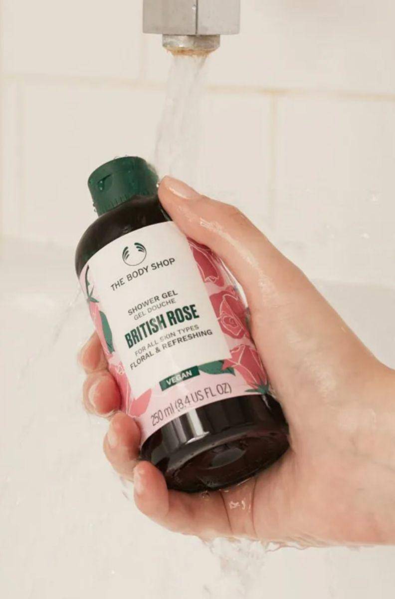 The Body Shop British Rose Shower Gel (thebodyshop.co.id)