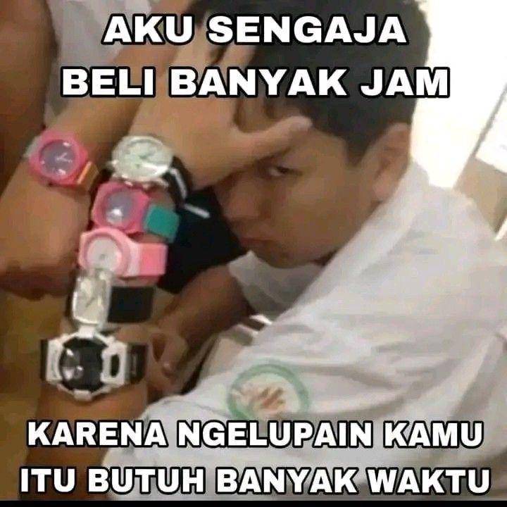Gambar meme galau (twitter.com/llsoobin)