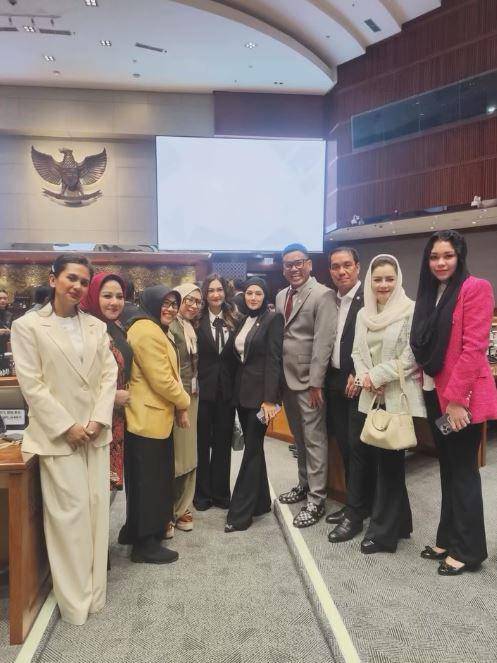 Mulan dan Ahmad Dhani jadi anggota DPR (Instagram.com/mulanjameela1)