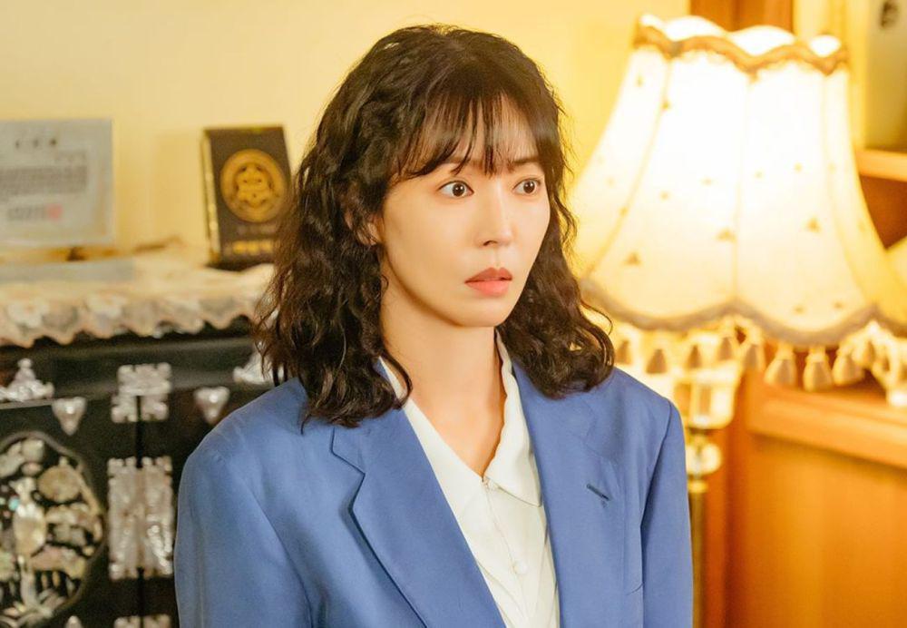 5 Cara Jeong Suk Menarik Perhatian Pelanggan di A Virtuous Business