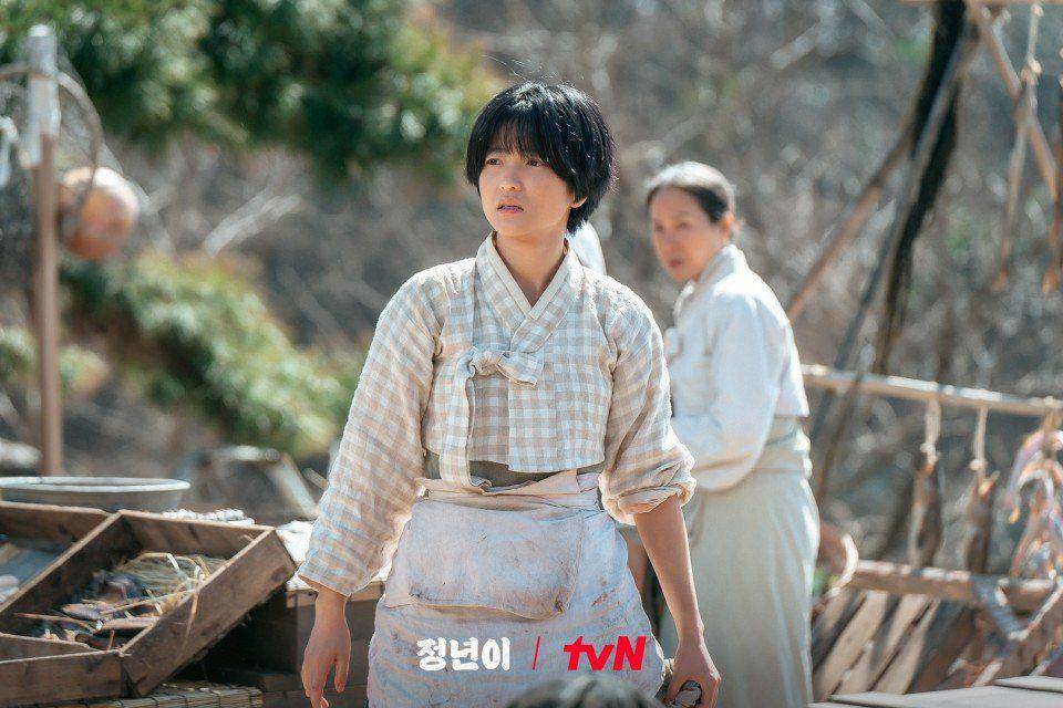 Kim Tae Ri di Jeongnyeon: The Star Is Born (dok. tvN/Jeongnyeon: The Star Is Born)