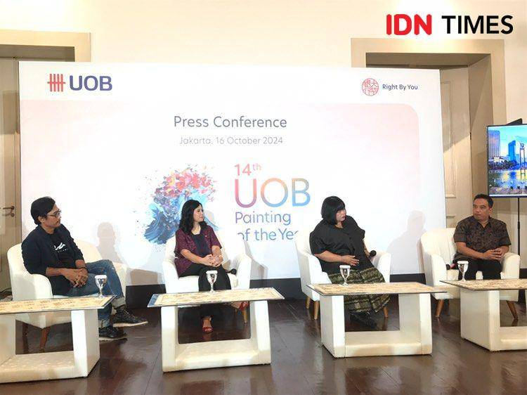 Potret para Dewan Juri saat diwawancara bersama media. 16 Oktober 2024. (IDN Times/Hani Safanja)