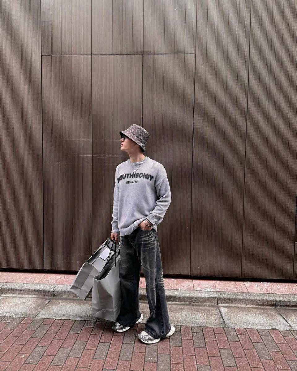 outfit baggy pants ala Pavel Phoom (instagram.com/pavelphoom)