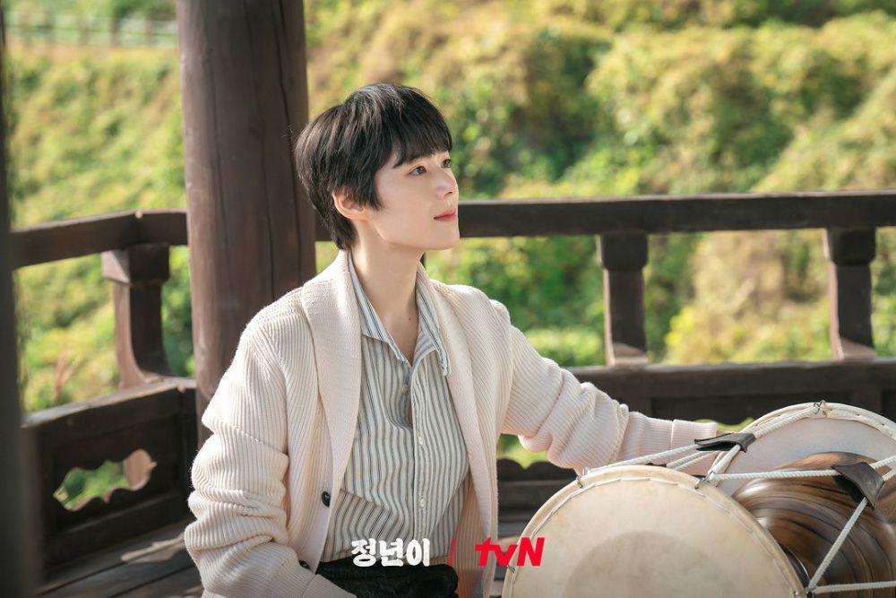 8 Alasan Moon Ok Gyeong Switch Karier di Jeongnyeon: The Star is Born