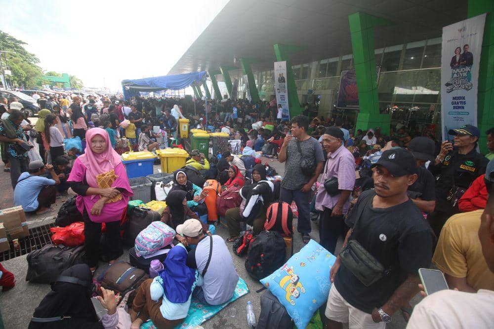 Tambahan armada diharapkan mampu mengangkut penumpang ke rute-rute gemuk dan potensial. (IDN Times/Erik Alfian)