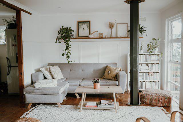 5 Ide Ruang Tamu dengan Konsep Scandinavian, Pilih Warna Lembut