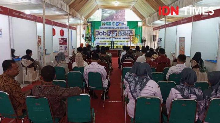 Para peserta dari 20 perusahaan dan dinas terkait saat pengarahan kepala cabang dinas pendidikan Povinsi Jawa Tengah, Rabu (16/10/2024).(IDN Times/Cokie Sutrisno)