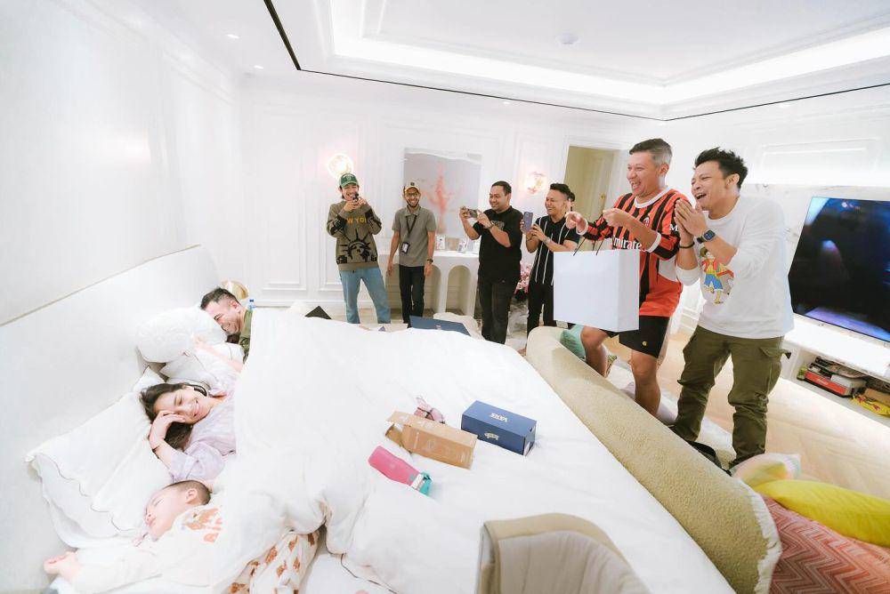 potret kejutan anniversary ke-10 Raffi-Nagita (instagram.com/raffinagita1717)
