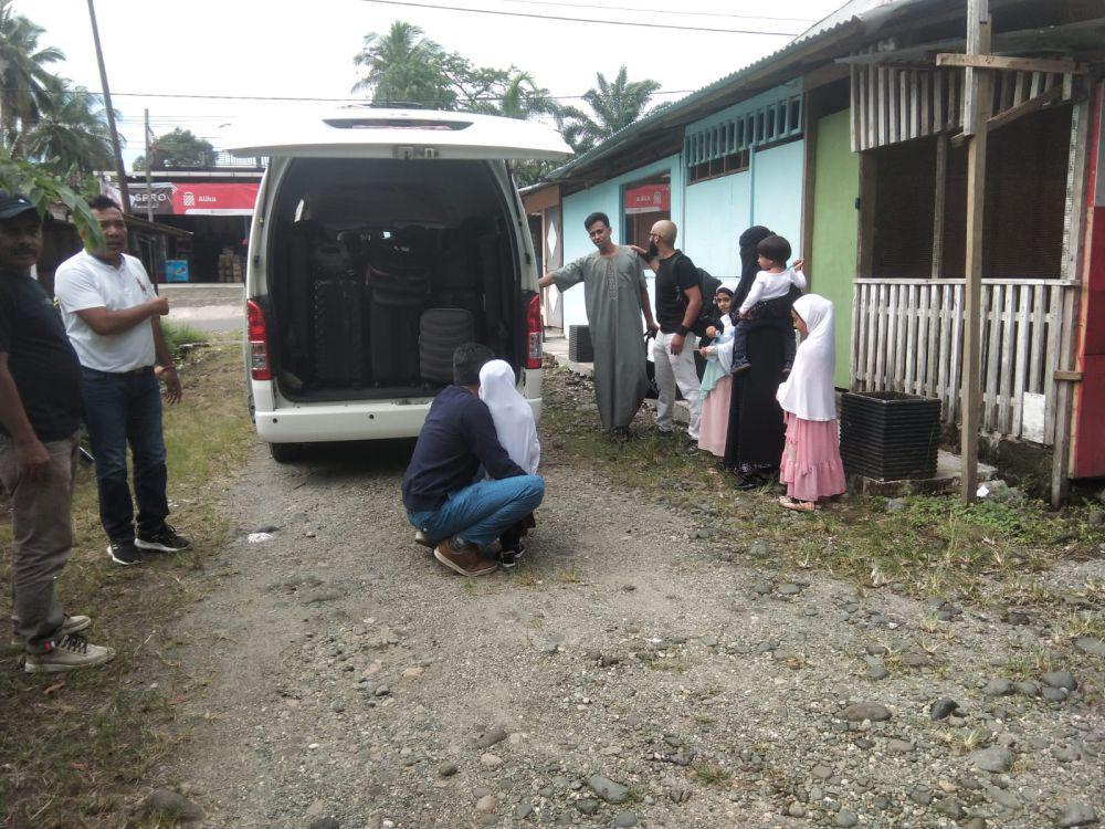 Diduga Sebarkan Aliran Sesat, 7 Warga Negara Asing Diamankan di Sumbar