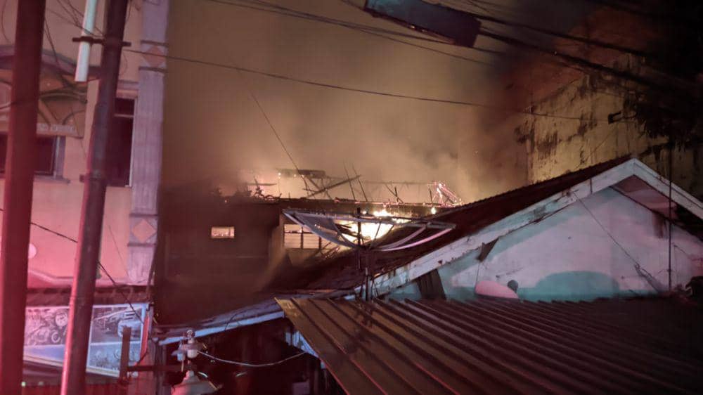 Diduga Korsleting Listrik, Rumah di Bandar Lampung Terbakar