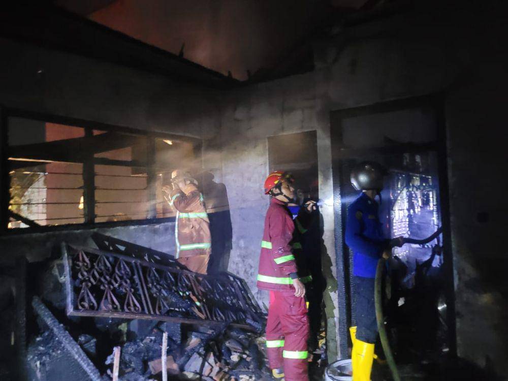 Rumah yang terbakar di Bandar Lampung. (IDN Times/dok. Damkar Bandar Lampung)