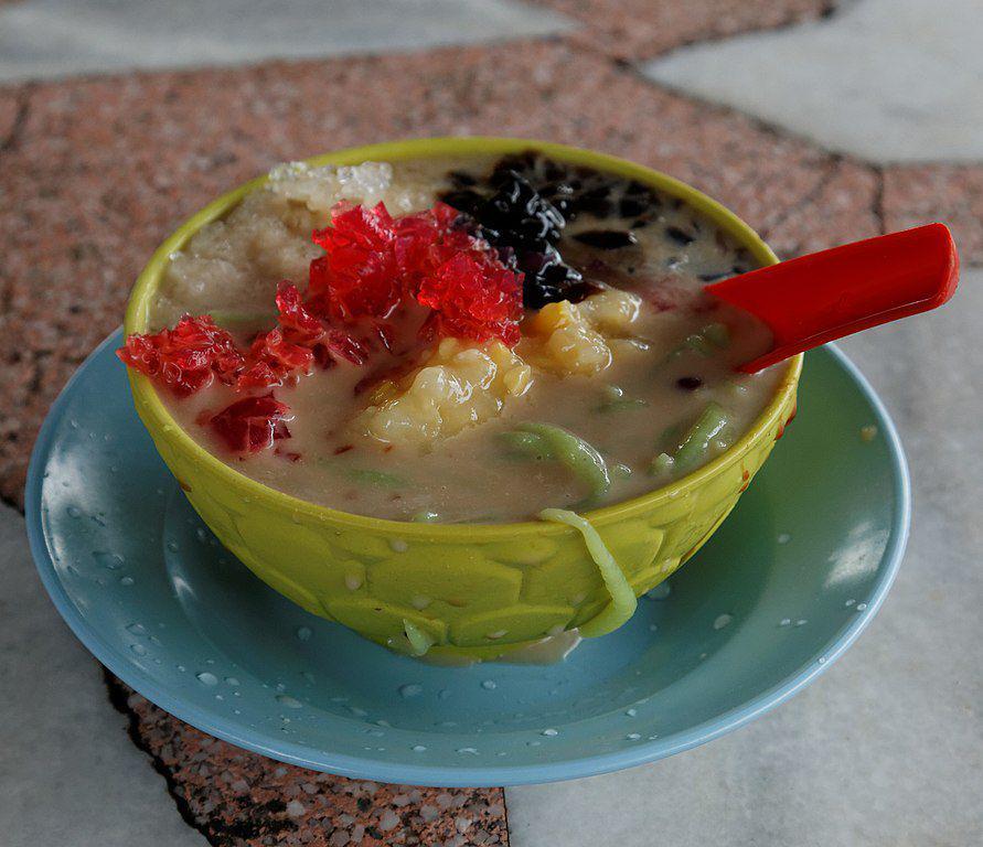 es cendol (commons.wikimedia.org/KimonBerlin)