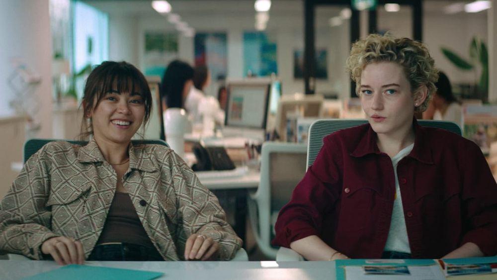 5 Slang Australia di Film The Royal Hotel, Jangan Salah Omong!