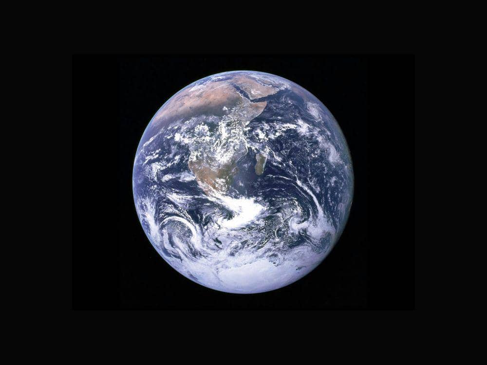 Foto planet Bumi dari luar angkasa (Unsplash.com/NASA)