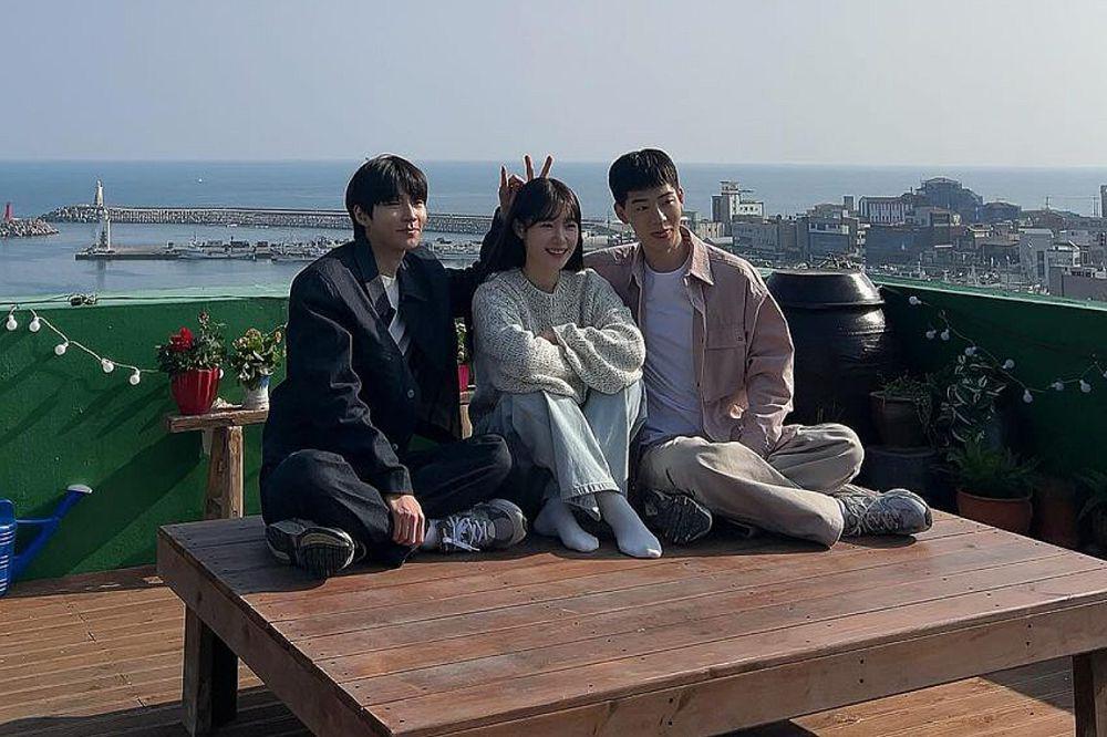Momen Jung Chae Yeon Syuting Family by Choice, Akrab Bareng Cast Lain!