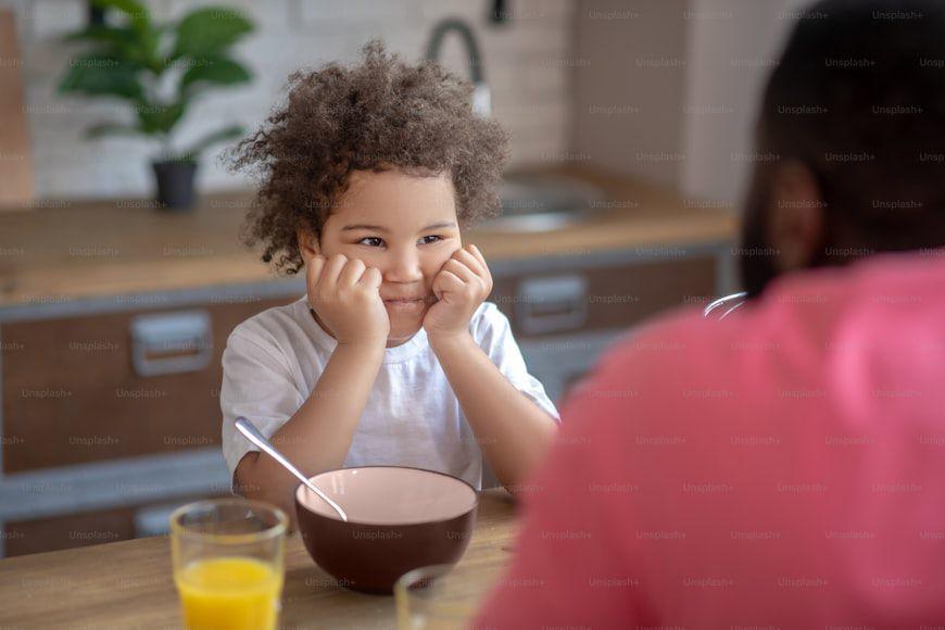 4 Tips Memulai MPASI untuk Mencegah Anak Picky Eater