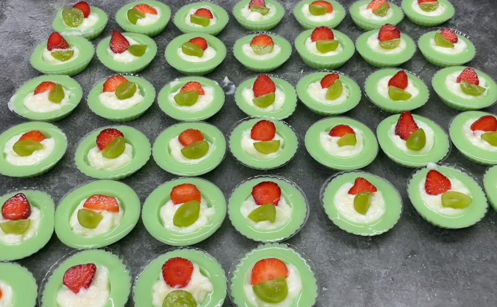 Resep Puding Pie Buah Creamy, Segarnya Bikin Ketagihan