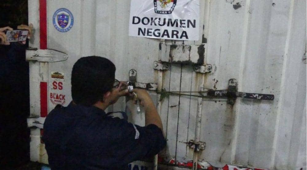 KPU Sumsel Mulai Distribusikan Surat Suara Pilbup dan Pilwako