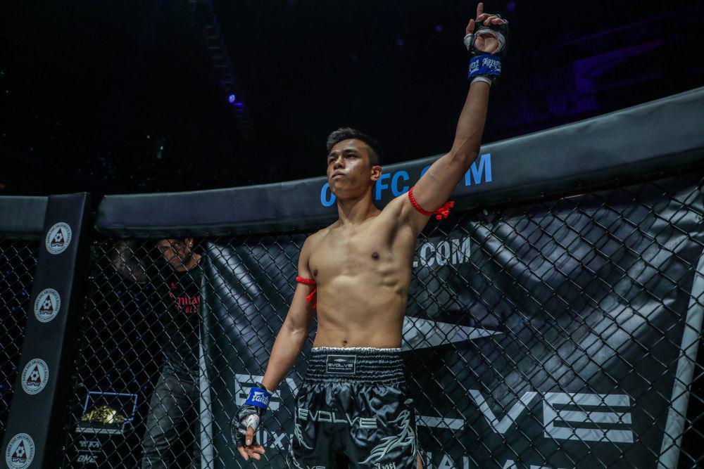 ONE Friday Fights 83: Kembalinya Rival Abadi Superlek