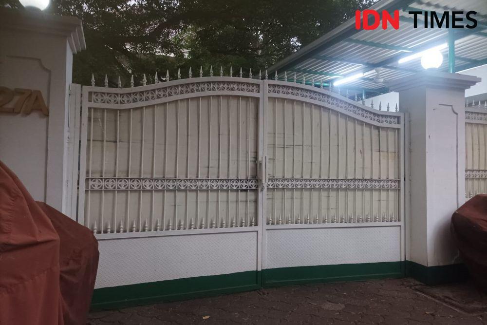 Kediaman Megawati Sepi, Hanya Mobil Ini yang Keluar-Masuk