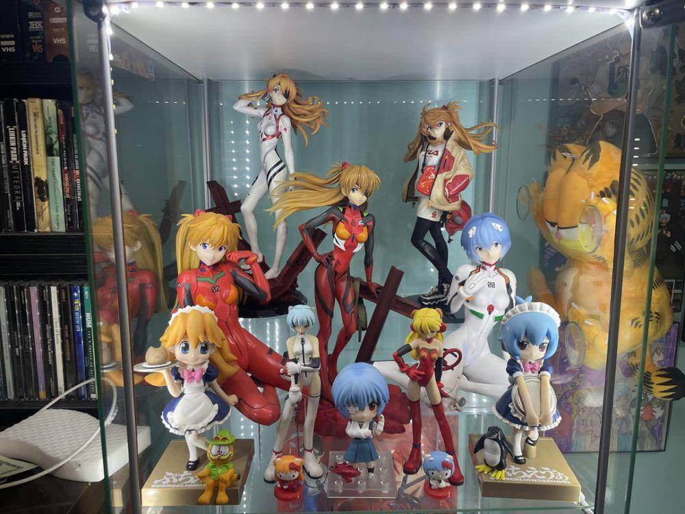 potret koleksi Neon Genesis Evangelion (reddit.com/user/Samxsoto)
