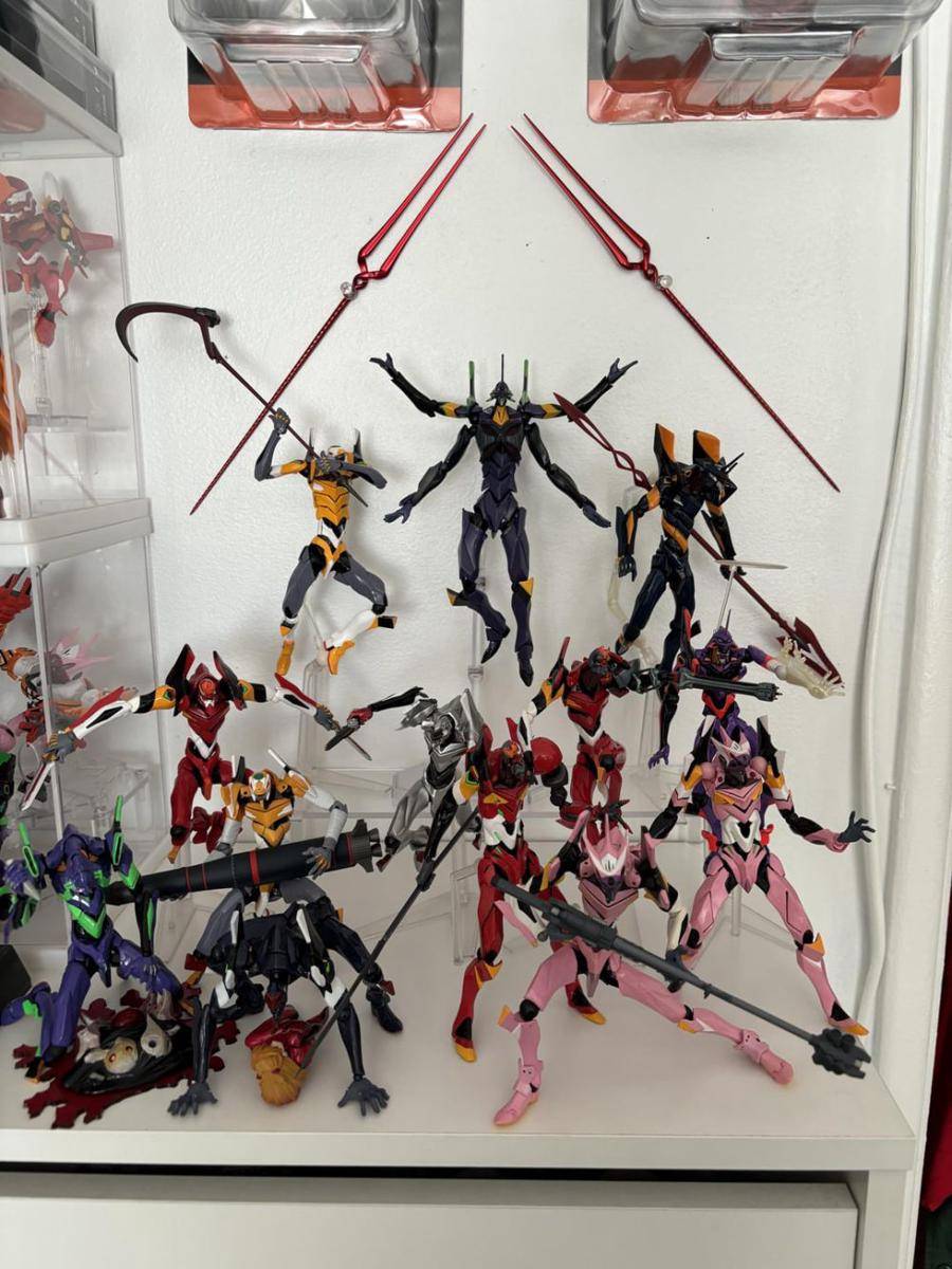 potret koleksi Neon Genesis Evangelion (reddit.com/user/angelicmark)