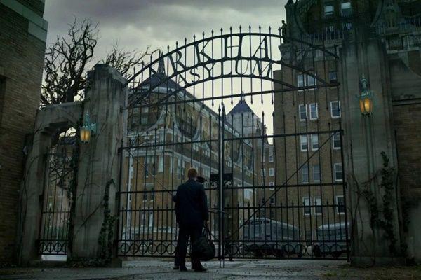 Apa Itu Arkham Asylum, Lokasi yang Muncul di Joker 2 dan The Penguin?
