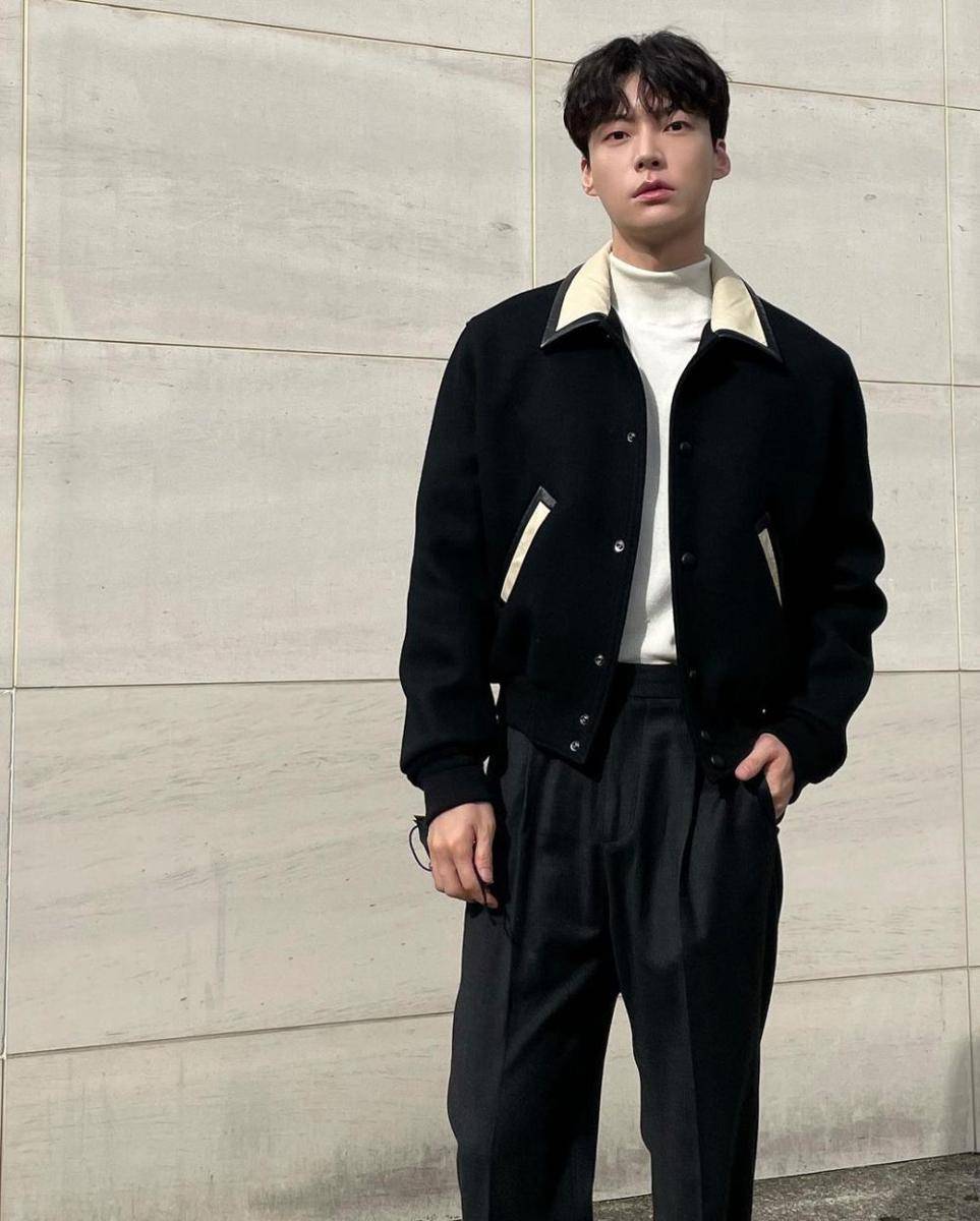 outfit romantis fine dining ala Ahn Jae Hyun (instagram.com/aagbanjh)