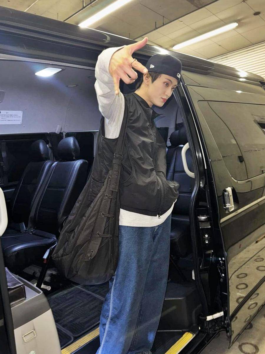 potret Mark NCT (instagram.com/onyourm__ark)