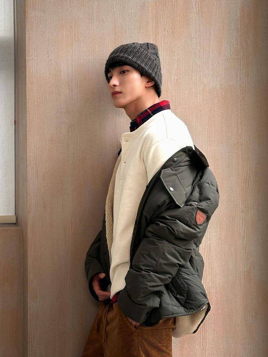 potret DK SEVENTEEN (instagram.com/dk_is_dokyeom)