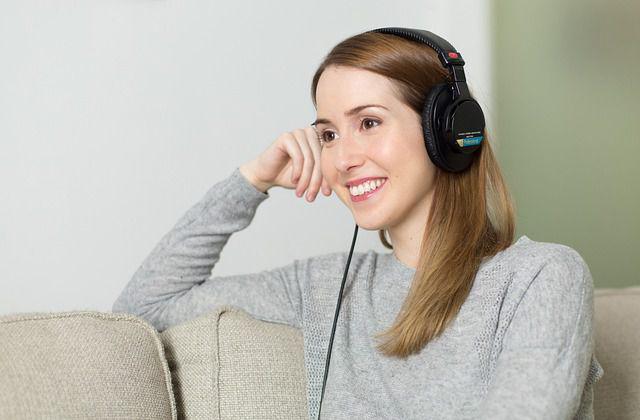 5 Cara Membaca Isi Hati Seseorang dari Musik yang Didengarkan