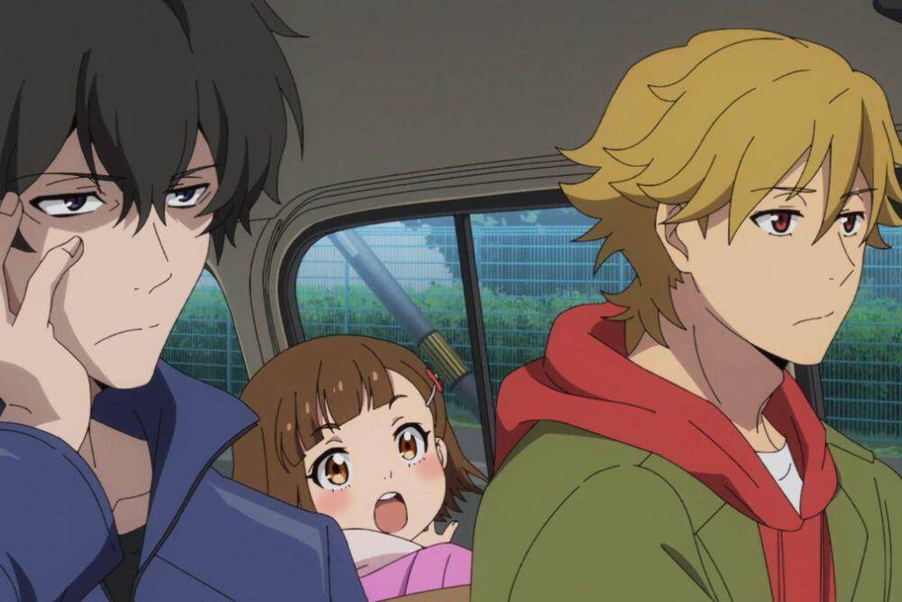 adegan dalam anime Buddy Daddies. (dok. P.A. Works/Buddy Daddies)