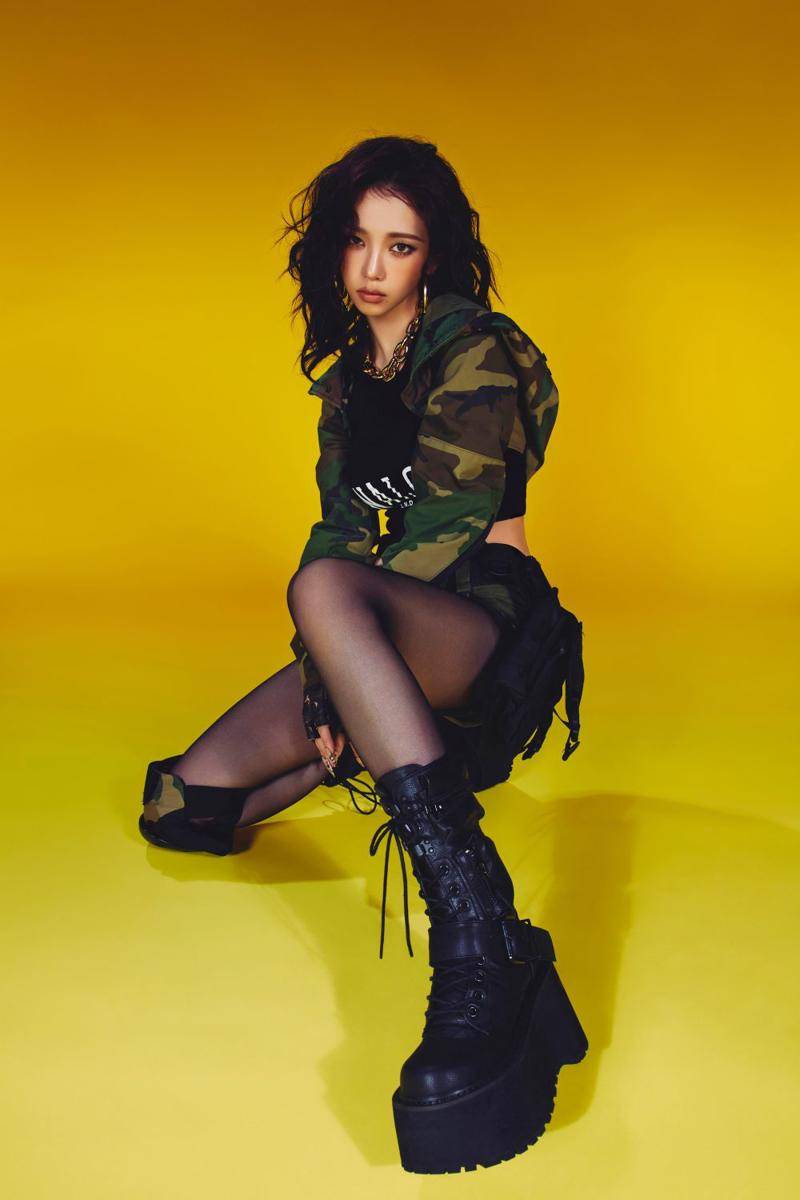 potret Karina (twitter.com/official_QWER)