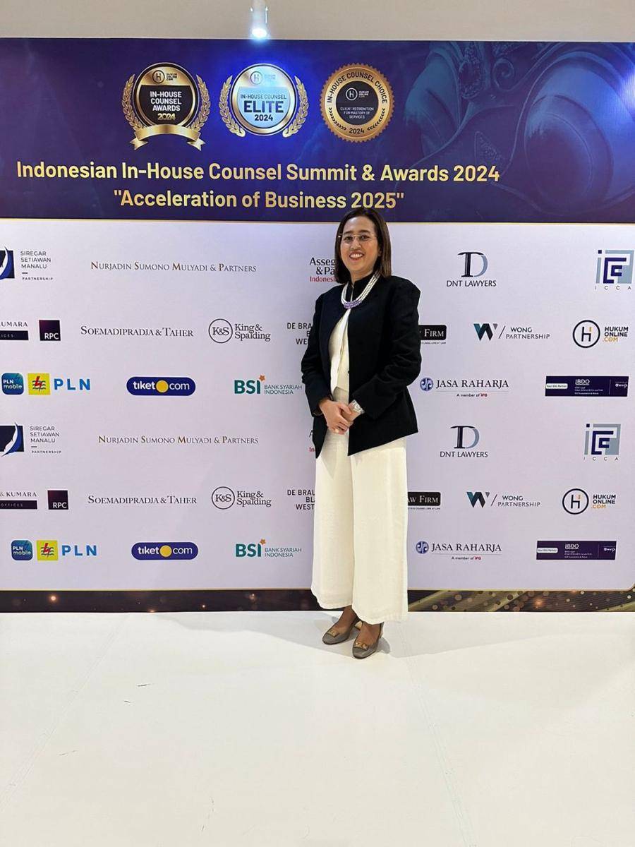 Lia Alizia, salah satu Advokat perempuan terkemuka di Indonesia, menerima penghargaan bergengsi "The Most Recommended Lawyer" di acara In House Counsel Choice 2024 yang diselenggarakan oleh Hukum Online. (Dok. Ms.Lia Aliza)