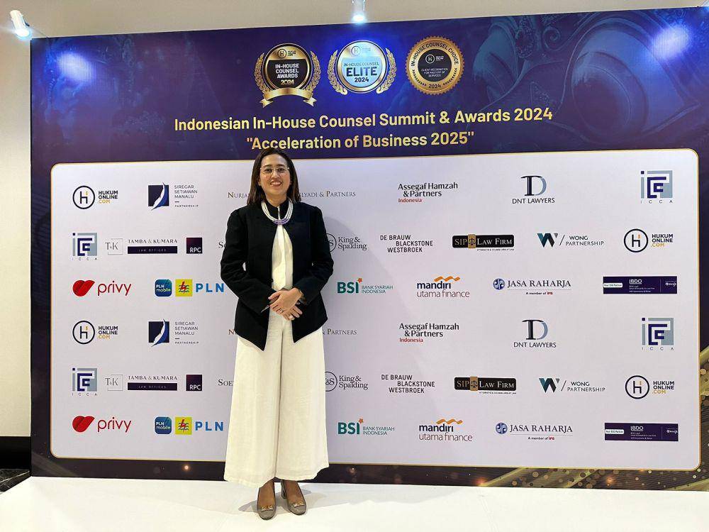 Lia Alizia, salah satu Advokat perempuan terkemuka di Indonesia, menerima penghargaan bergengsi "The Most Recommended Lawyer" di acara In House Counsel Choice 2024 yang diselenggarakan oleh Hukum Online. (Dok. Ms.Lia Aliza)