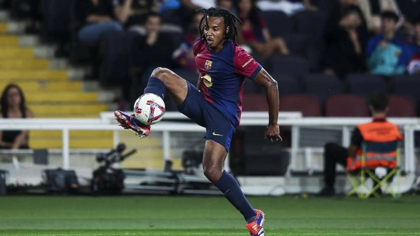 Jules Kounde (fcbarcelona.com