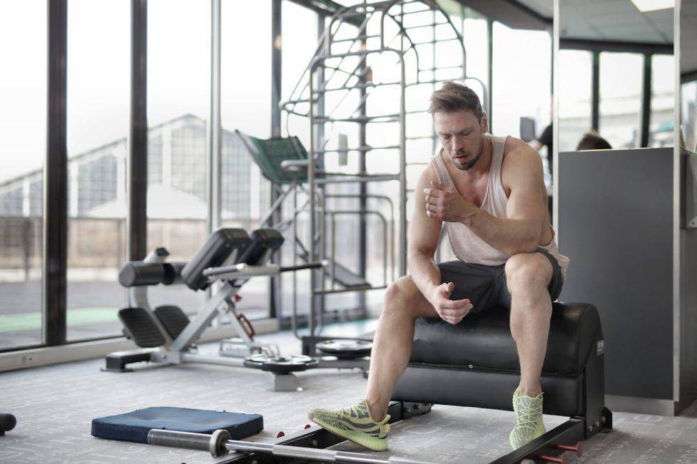 ilustrasi olahraga di gym (Pexels.com/Andrea Piacquadio)
