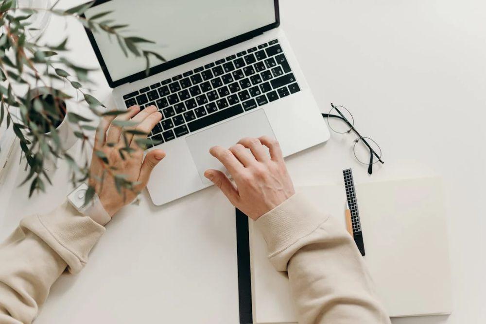 5 Cara Ampuh Atasi Blank Page Syndrome agar Bisa Lanjutkan Menulis