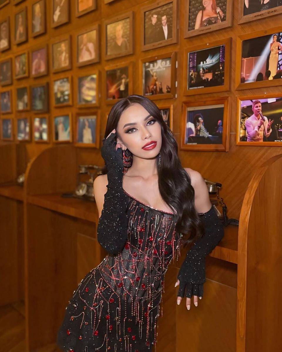 Potret Kompilasi Olivia Stevanie di Miss Aura International 2024 (Instagram.com/oliviajstevanie)