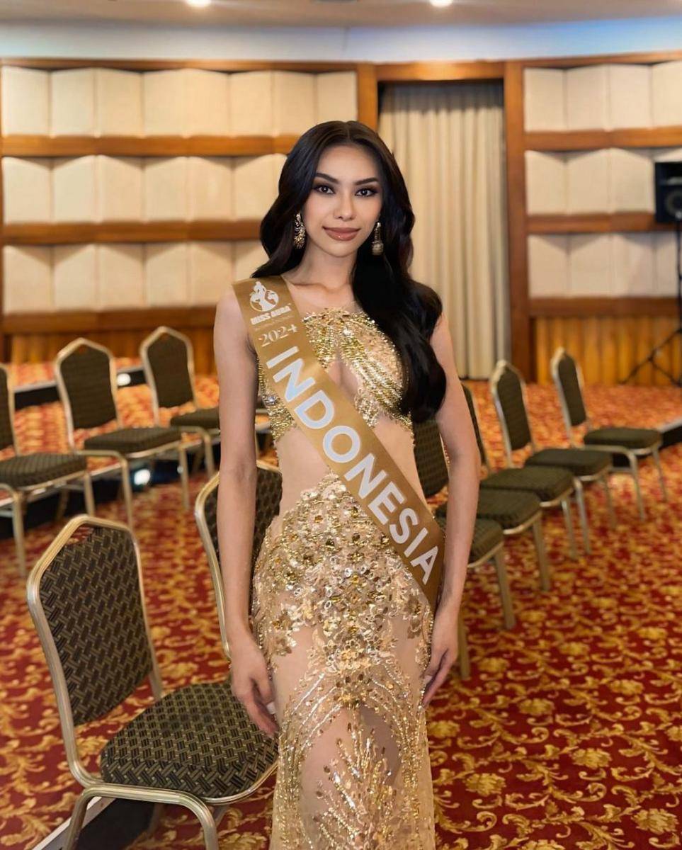 Potret Kompilasi Olivia Stevanie di Miss Aura International 2024 (Instagram.com/oliviajstevanie)